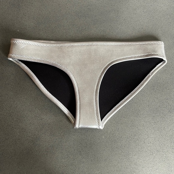TRIANGL Neoprene Silver Metallic Bikini Bottom - Picture 1 of 7